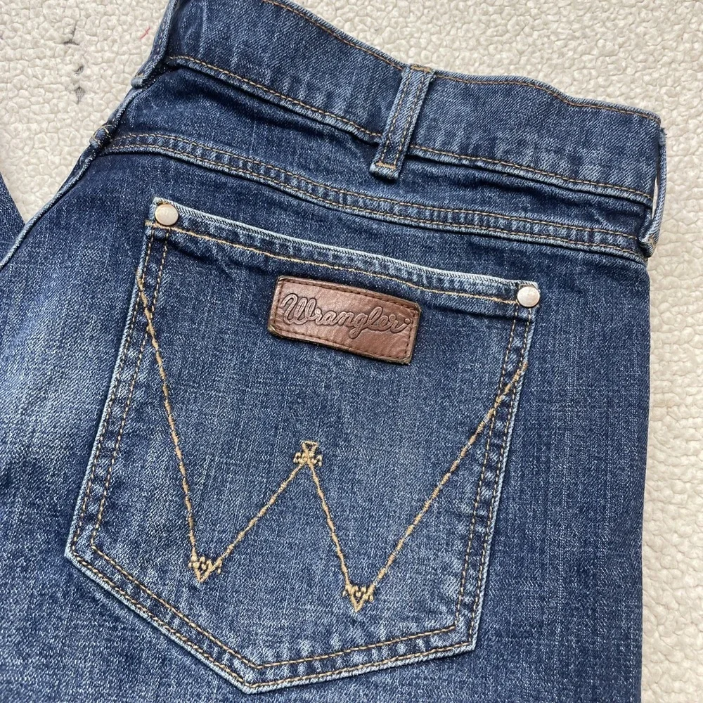 Wrangler Jeans Mens 41x30 Blue Retro Relaxed Boot Medium Wash Denim WRT20RT